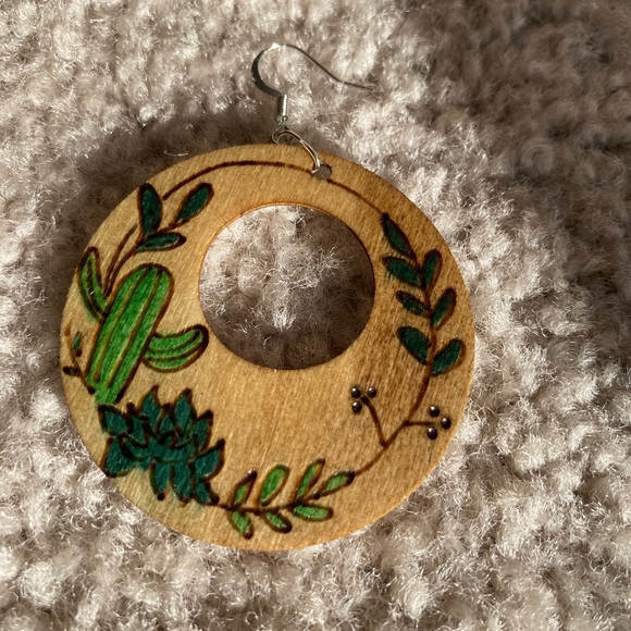 Wood Burned Earrings - Picture 5 of 6
